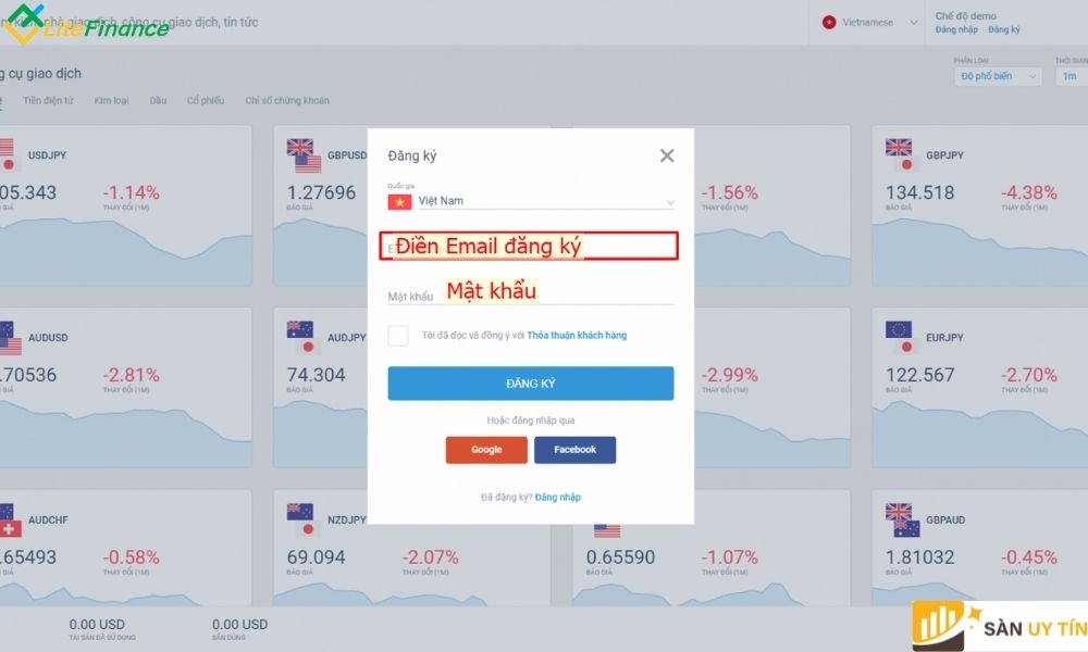 Điền Email và mật khẩu như hình 